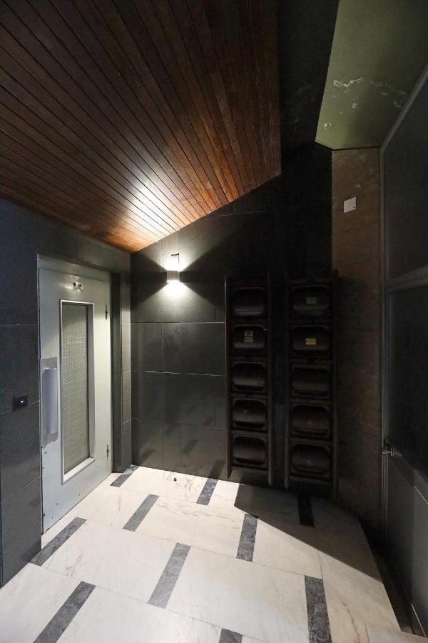 Flh Porto Spacious Apartment With Balcony Dış mekan fotoğraf